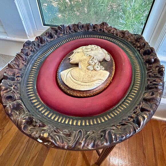 Vintage Ceramic Cameo Wall Hanging, Victorian Woman, Painted Velvet Border - Picture 4 of 16